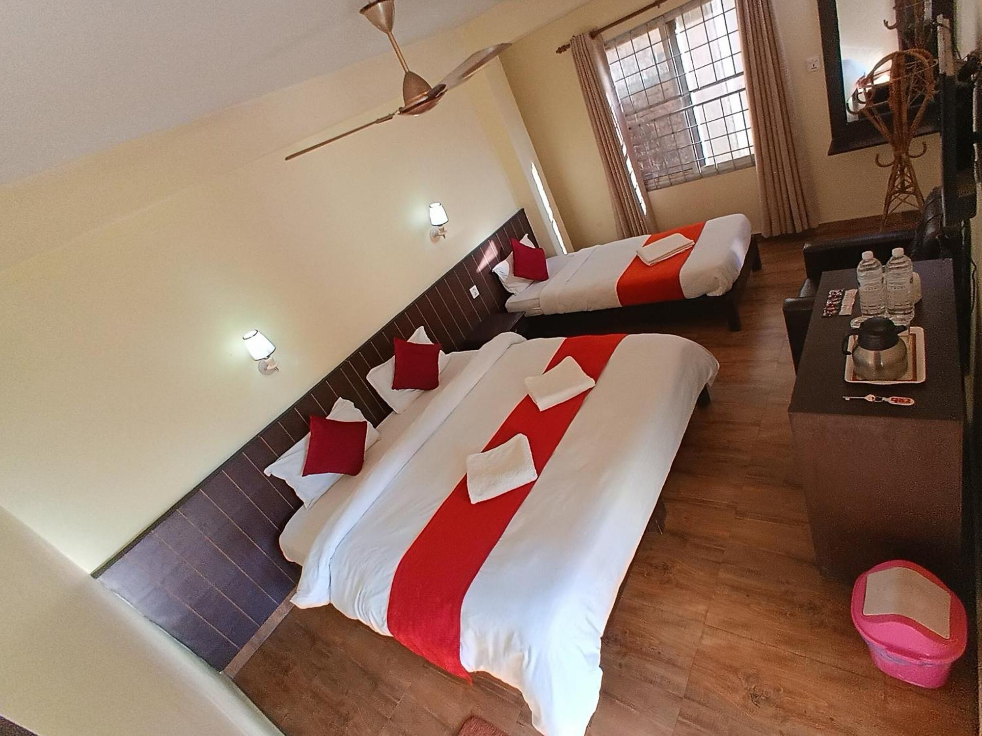Hotel My Dream Покхара Экстерьер фото